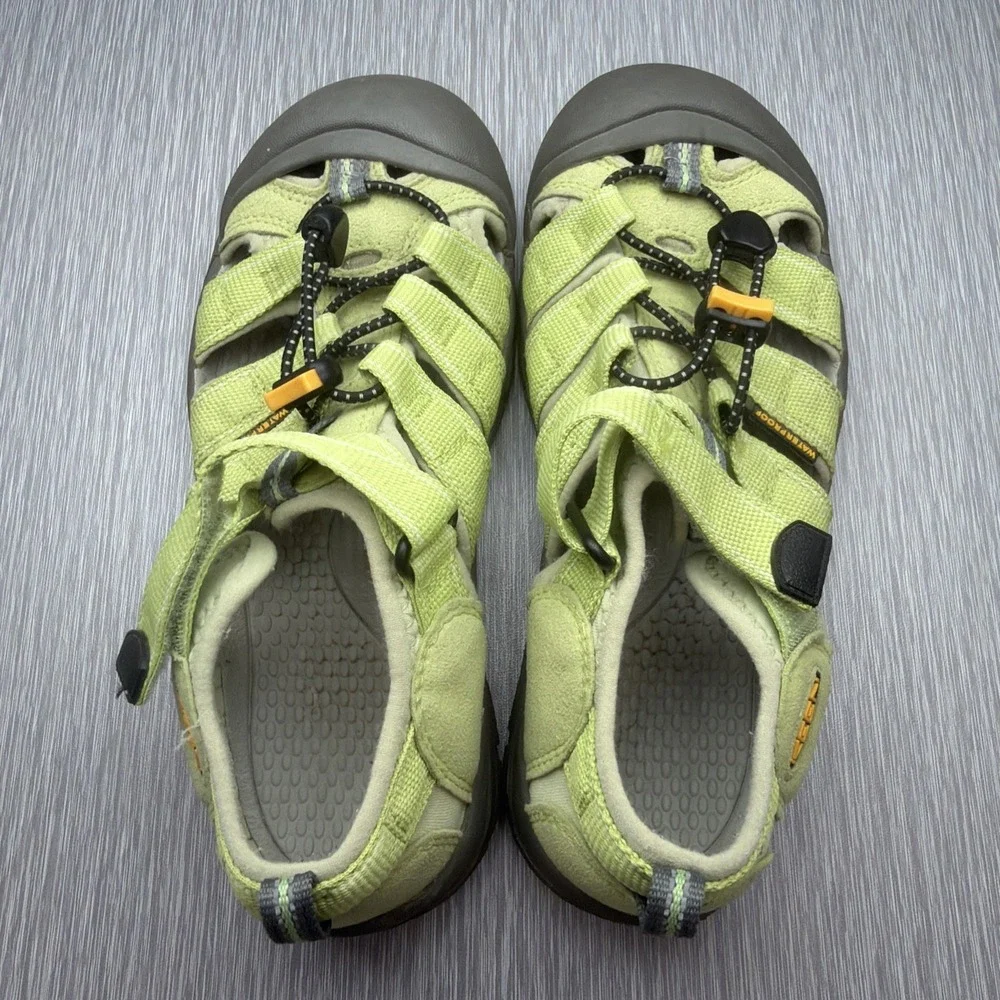 KEEN Newport H2 Sport Sandals Youth 5 Green Water Hiking Outdoor Shoes